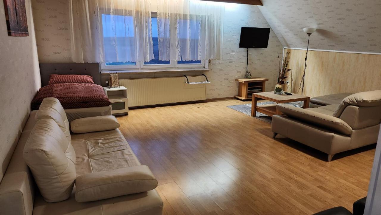 Monteurwohnung Ha-Wei -90 M2 Hangen-Weisheim Екстер'єр фото