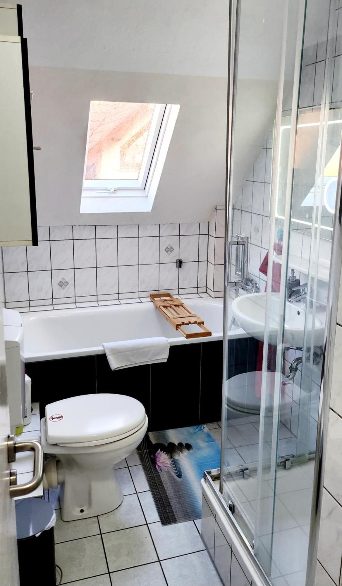 Monteurwohnung Ha-Wei -90 M2 Hangen-Weisheim Екстер'єр фото